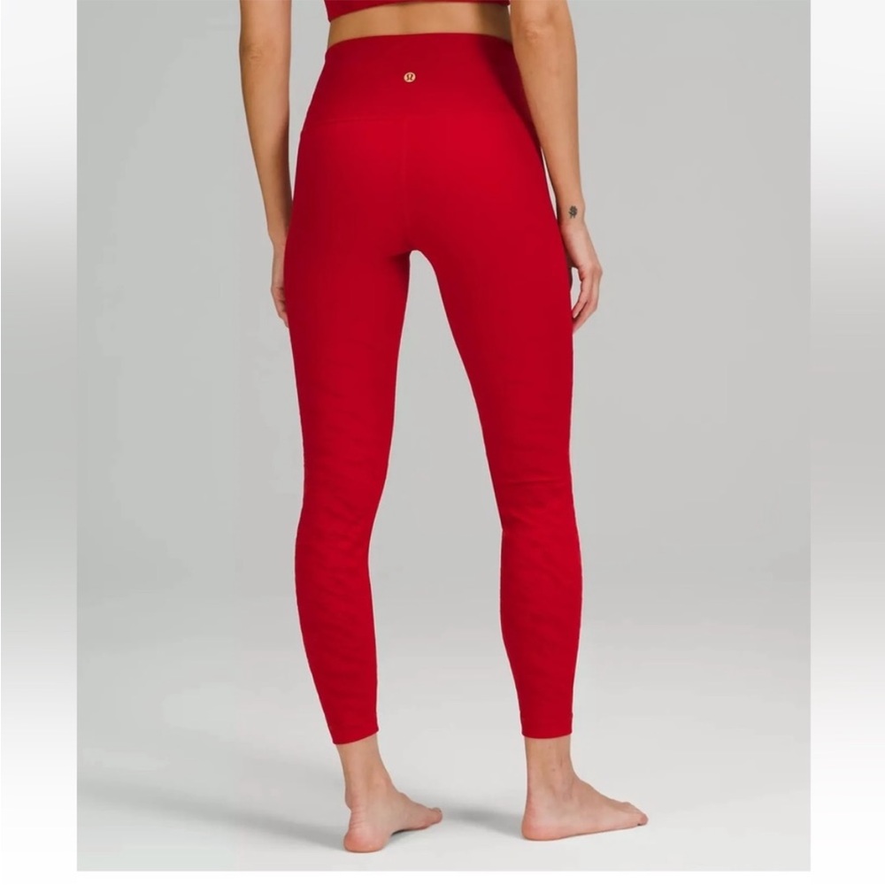 NWT Lululemon Wunder Under HR MSRP $118 Tight 25” Lunar Red (VERY RARE) Size 4 - Picture 2 of 8